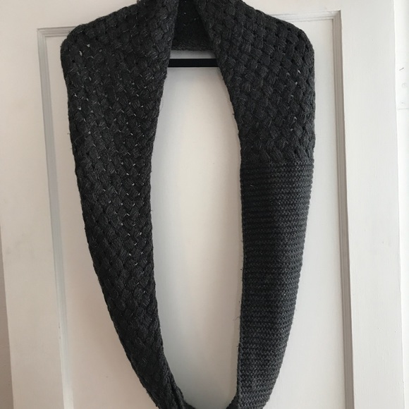 Accessories - Infinity scarf Accessories - Infinity scarf